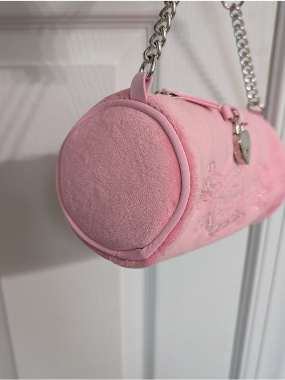 Women's Paris Hilton Pink "That's Hot" Mini Barrel Bag Velour Y2K Style - Picture 4 of 9